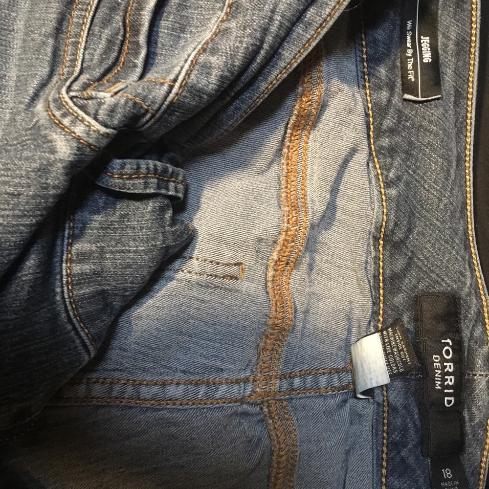 Torrid jeggings 18